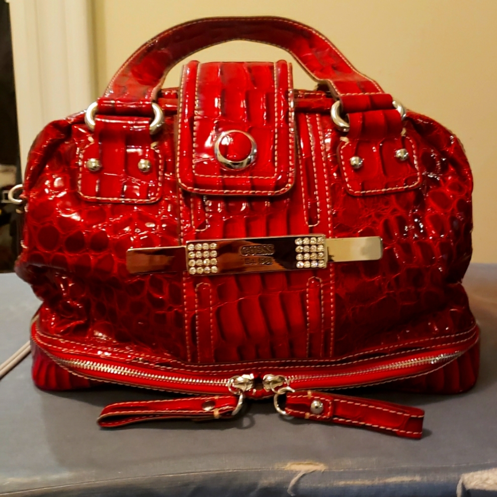 Guess Bag deep red